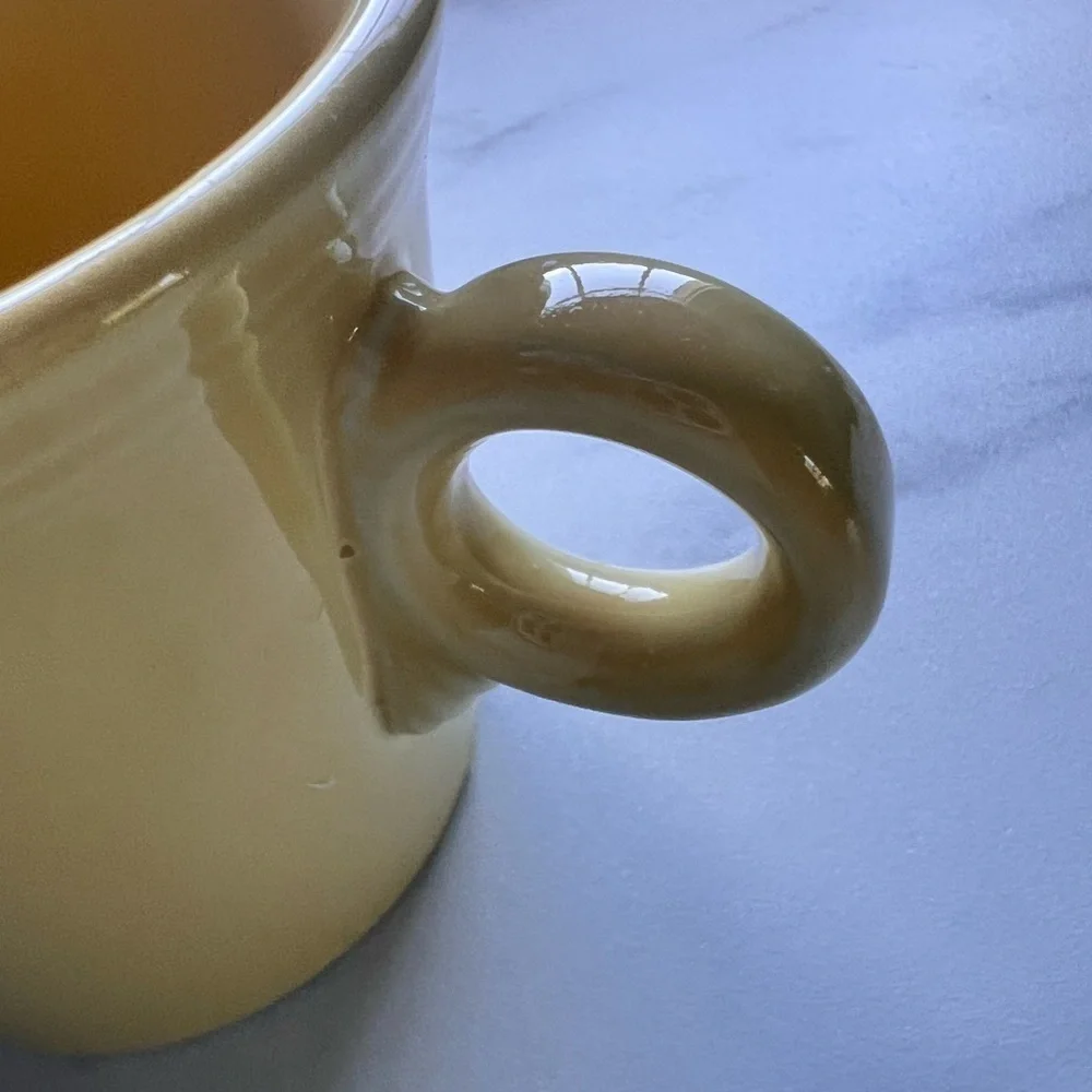 Fiestaware Coffee Mug Pale Yellow Heavy Circle Handle  Great Condition